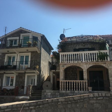 Studio Apartments Krasici Tivat Exterior photo
